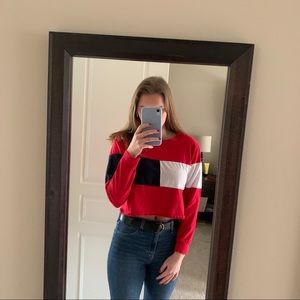 Gaze Cropped Long Sleeve Color Block Top